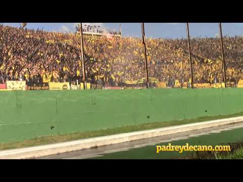 "Recibimiento Clásico Hinchada de Peñarol Clausura 2015" Barra: Barra Amsterdam &bull; Club: Peñarol