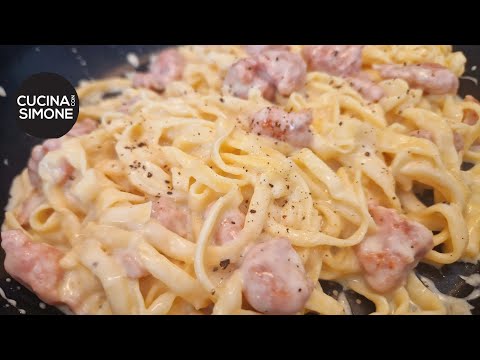 Tagliolini Panna e Salsiccia e Parmigiano - Ricetta anni '80