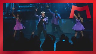 Barry Manilow - Dancin&#39; In The Aisles (Official Lyric Video)
