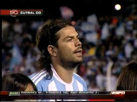 Pozo y Garcé convocados por Diego Maradona