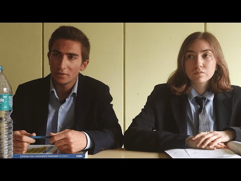 NOTTE PRIMA DEGLI ESAMI. Interrogazione di Luca