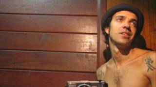 A Outra Volta Do Parafuso Lyrics English Translation