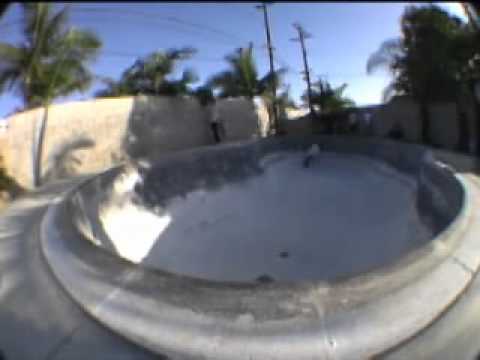 ADDIKT Skateboards: Skreech vs. Punkers Pool 2011