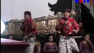 Download lagu Jo klitik Jo Klutuk - Esem lan Guyumu mp3 Download lagu Jo klitik Jo Klutuk - Esem lan Guyumu mp3