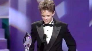 Neil Patrick Harris gagne les PCA 1990