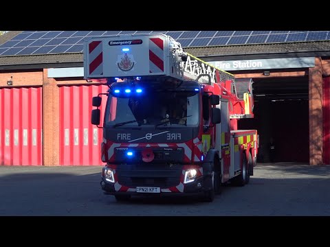 Whitehill Turntable Ladder + Manchester Central Pump Turnout - Greater Manchester Fire And Rescue