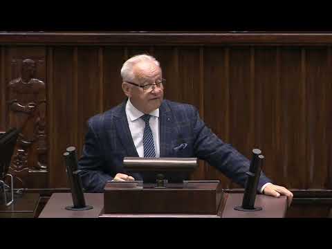 Bolesław Piecha o Funduszu Medycznym: potrzeba subfunduszu kadr