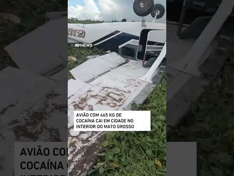Avião com 465 kg de cocaína cai em cidade no interior de Mato Grosso #shorts