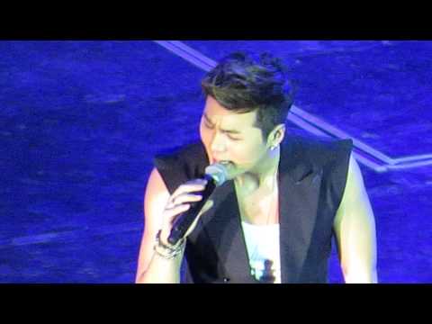 130309 Music Bank Jakarta Eru - Black Glasses