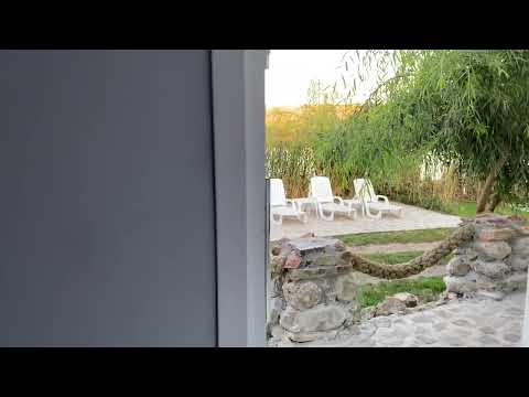 Cazare in Complexul de pescuit Balta Corata 1