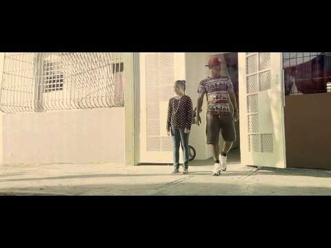 Aca La Melodia - La Calle Esta Mala - (Official Video)