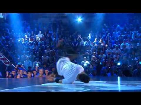 Neguin vs Roxrite - Red Bull BC One 2011