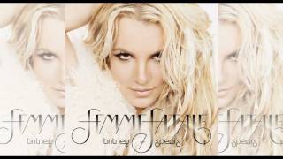 Kadr z teledysku I I I Wanna Go tekst piosenki Britney Spears