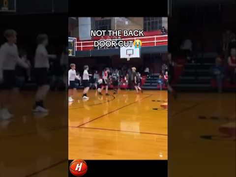 Real HOME COURT advantage😂