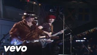 Stevie Ray Vaughan &amp; Double Trouble - Texas Flood (Live at Montreux 1982)