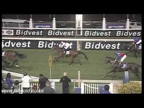 20150410 Greyville Race 8 won by PIROGUE