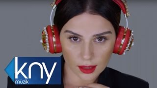MERVE ÖZBEY - TOPSUZ TÜFEKSİZ (Official Video)