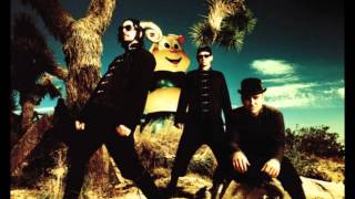Primus - YYZ / To Defy The Laws Of Tradition Live 2004
