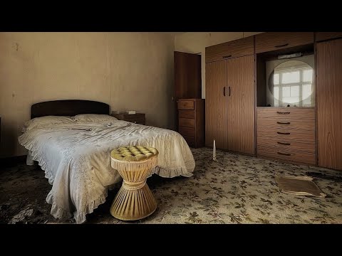 ABANDONED HOUSE Hidden In The Countryside - The Family Disappeared!