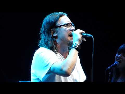 Mike Patton | Mondo Cane - Retrovertigo (Mr. Bungle song) ~ Prato 2019