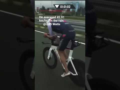 The FASTEST ever Ironman bike split #ironman #shorts #triathlon #highlights #tribattle