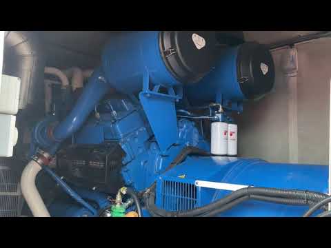 Perkins FG Wilson Stamford 800 kVA Supersilent generatorset in 20 ft container stocknr 3628