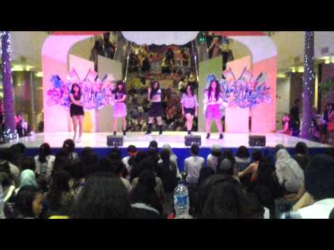 141116 Debut Stage Cover 4Minute G.O.M Dance Cover at Kalibata City Square
