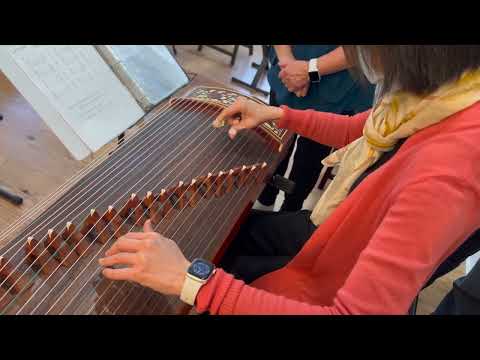 Jesus Loves Me (Guzheng plucking skill--glide)