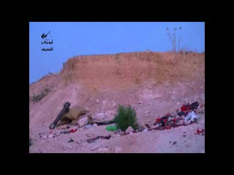 استهداف هنكارات الصيانة داخل مطار كويرس بمدفع 90 محلي الصنع من قبل لواء أبو بكر الصديق