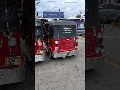 #tuc #tuc 🛺 y sus #mensajes 😄 en PUEBLO NUEVO VIÑAS, Santa Rosa #Guatemala 🇬🇹