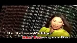 Download lagu Francissca Peter 'Si Kunang Kunang' (Karaoke) mp3