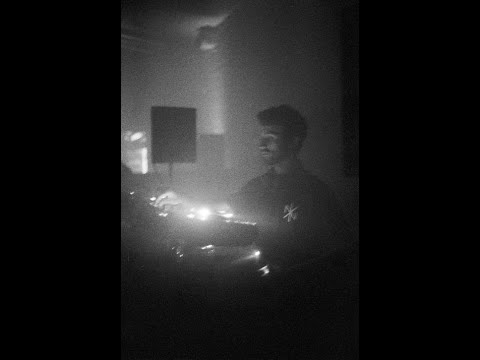 MNMT Live : Foreign Material