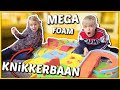 MEGA FOAM KNiKKERBAAN BOUWEN ? | Bellinga Vlog #1670