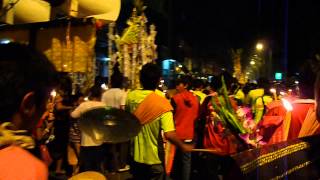preview picture of video 'Wax Castle Procession,  Rue Setthathilath, Vientiane, Laos part 1'