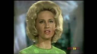 Tammy Wynette - How Great Thou Art (live on Hee Haw on January 26, 1971)