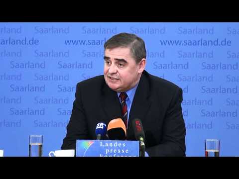 Schulstrukturreform - Ministerpräsident Peter Müller