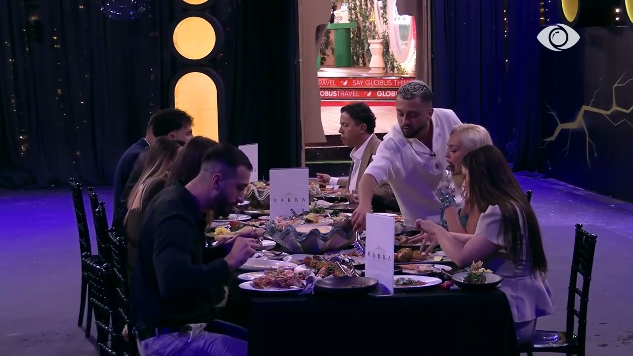 “Mos u tall me legjenda”/ Gjesti i këndon Rozanës: Legjenda nuk je ti…