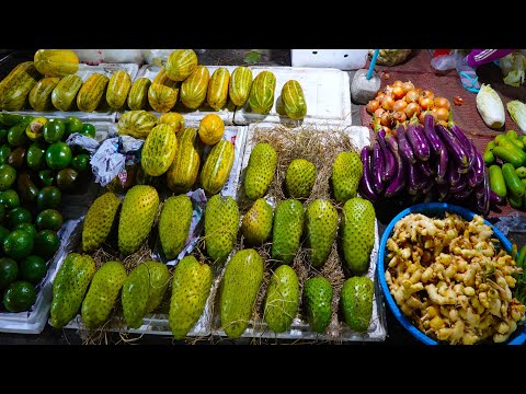 Farmers Market @ Dawn, Vegetable & Fish Market @ Chhbar Ampov, Phnom Penh Early Morning Life
