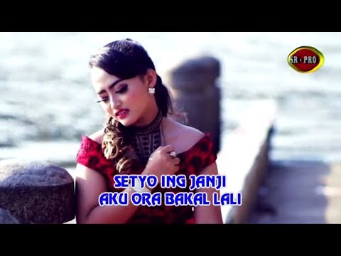 Shalsa Savira - Setio Ing Janji | Dangdut (Official Music Video)