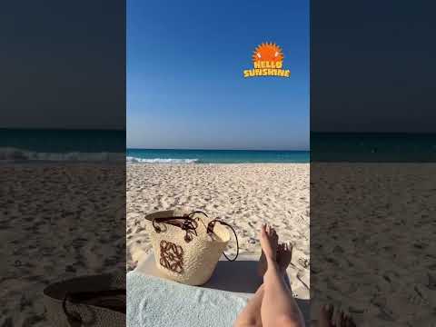 ✨ نسرين طافش تتألق في جلسة تصوير ساحرة عند غروب الشمس 🌅🌟