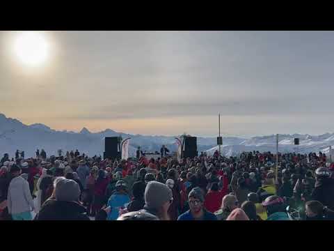 SONGBIRD FESTIVAL DAVOS I Dabu Fantastic - Under em Schirm (live)