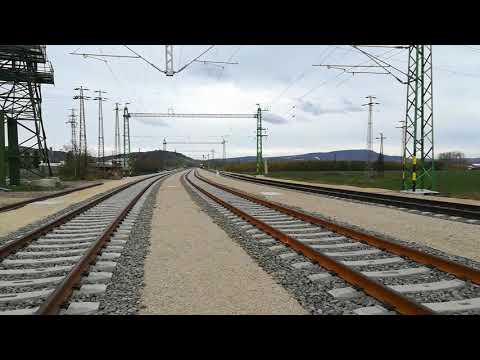 Siemens Desiro motorvonat érkezik Esztergomba (Siemens Desiro train approaches to Esztergom station)
