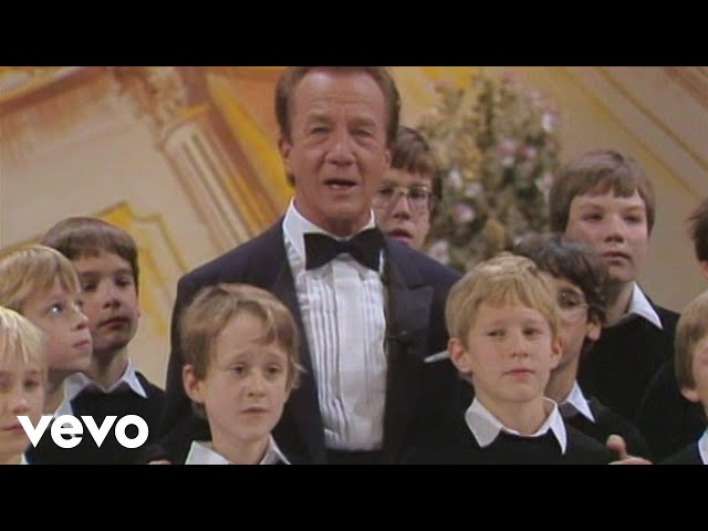 Vídeo relacionado con Chanukka im Herzen - Menorah in the Middle [Alemania] [DVD]