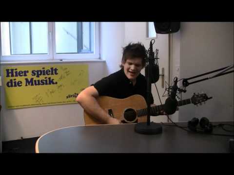 Michael Wespi im Radio Zürisee Studio