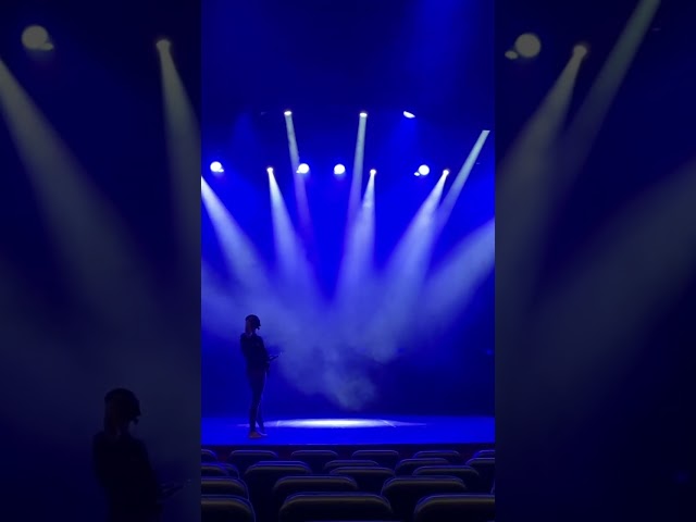 Vídeo relacionado con The Prop Effects Guidebook: Lights, Motion, Sound, and Magic