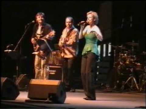 Iveta Bartošová-JUANITA (LIVE-2004)