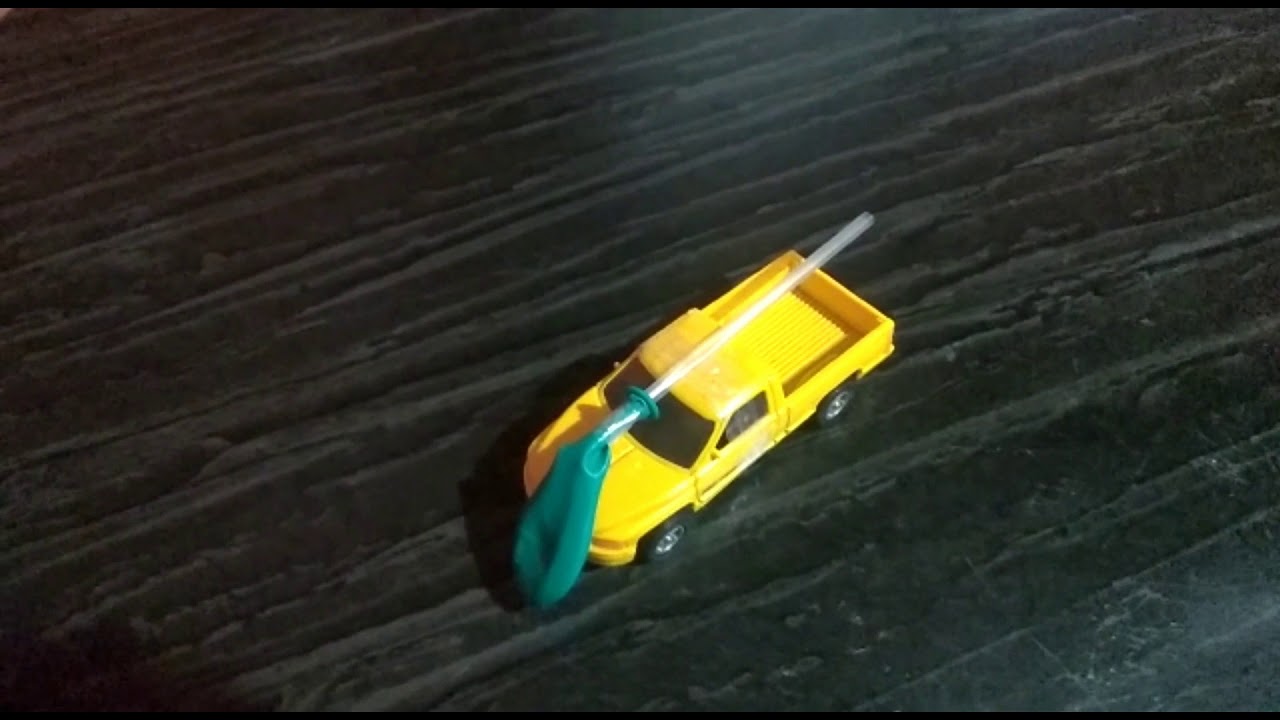 Experimento: Carrinho com Bexiga Nitro (Terceira Lei de Newton)