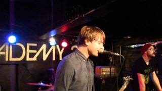 Dinosaur Pile-Up - Traynor (Live at the Academy 2, Dublin 17/06/11)