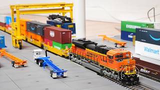 Maxi-I HO Scale Intermodal Train Unboxing