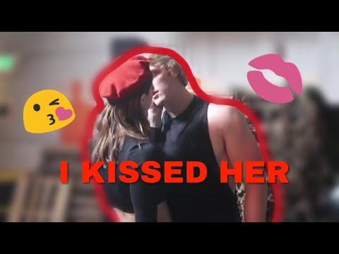 download lagu mp3 mp4 Alexandra Daddario Marriage, download lagu Alexandra Daddario Marriage gratis, unduh video klip Alexandra Daddario Marriage